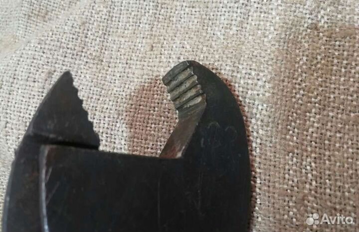 Старинный разводной ключ СССР