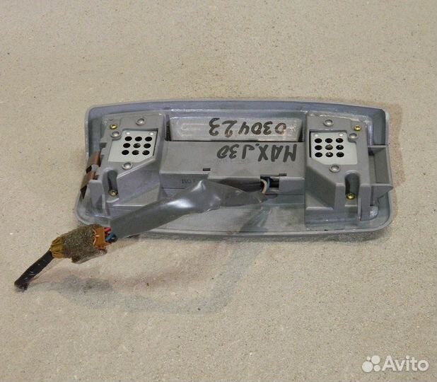 Плафон салона передний Maxima J30