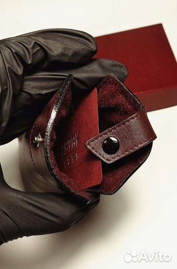 Новый очечник Petek, кожа