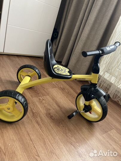 Трехколесный велосипед