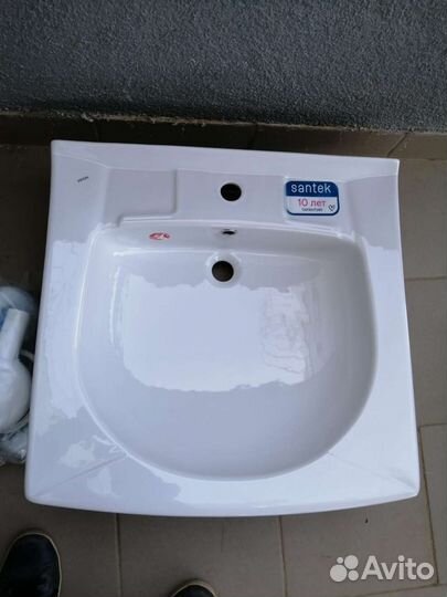 Раковина в ванную комнату подстралнуюмашнкуна 60