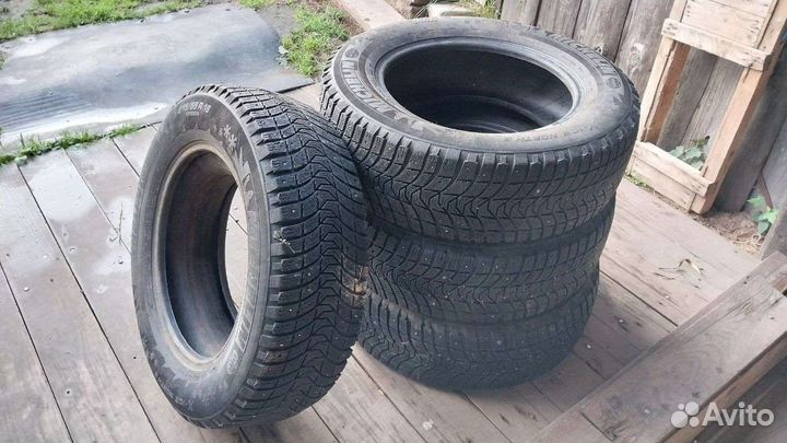 Michelin Latitude X-Ice North 3 215/65 R16