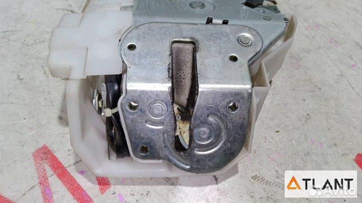 Замок двери задний левый honda stepwgn