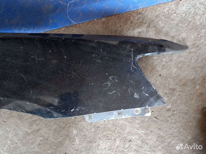Крыло переднее правое Митсубиси Лансер 10