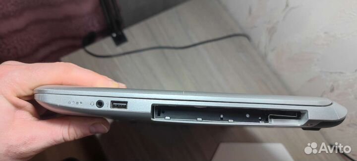 Ноутбук hp pavilion 17,3 дюйма,С проблемой