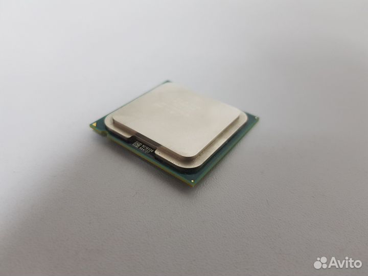 Процессор Intel Pentium E5700