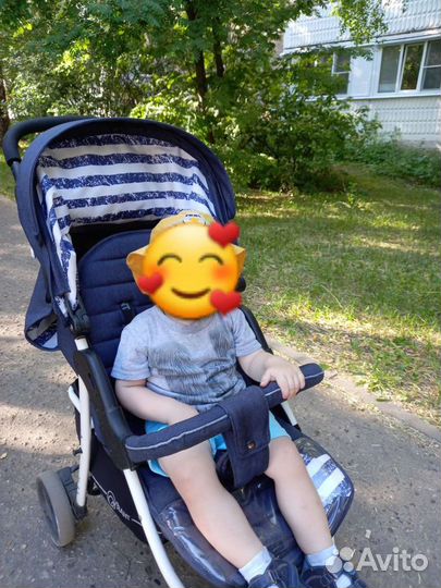 Прогулочная коляска