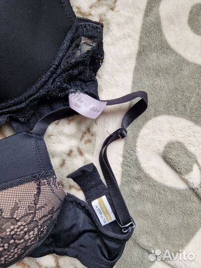 Бюстгальтер (70Е, 65F)