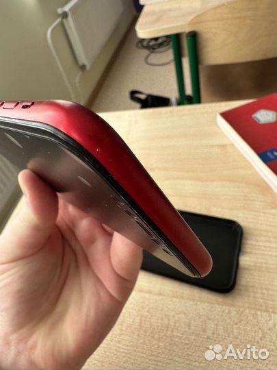 Телефон iPhone xr