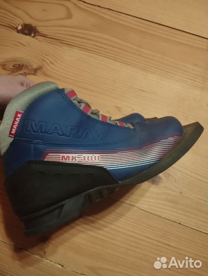 Лыжные ботинки