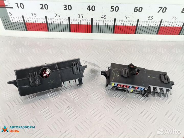 Блок предохранителей Chevrolet Volt 2011 20971956