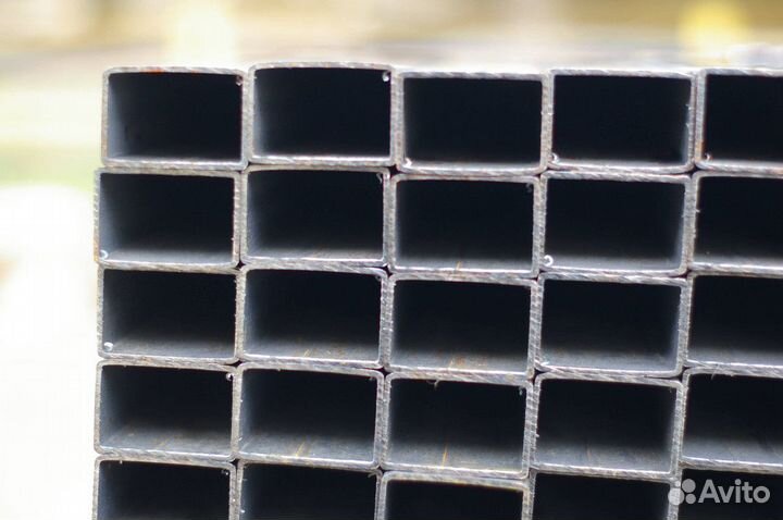 Труба металлическая квадратная