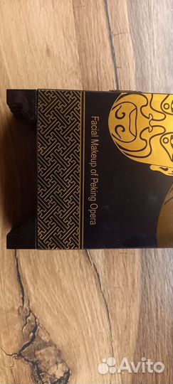 Сувенир из китайской оперы