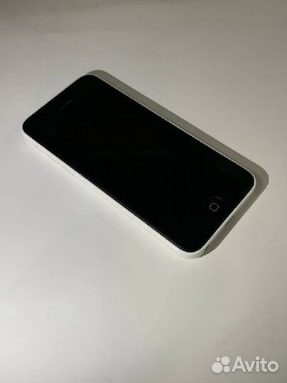 iPhone 5C, 8 ГБ
