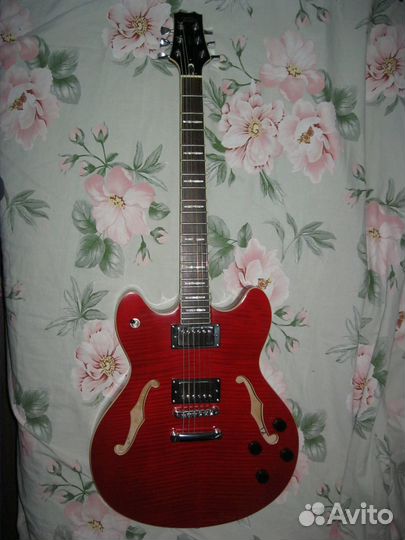 Гитара Peavey JF1EX полуакустическая, hollowbody