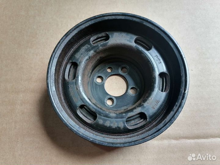 Демпферный шкив коленвала Audi,VW, VAG 058105251E