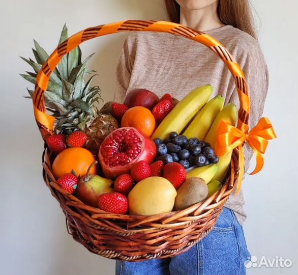 Фруктовая корзина подарочная Большой гурман