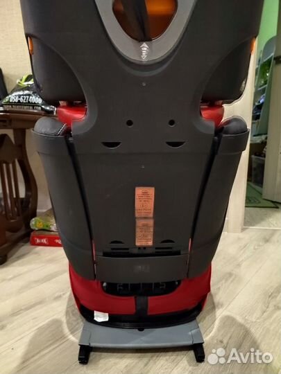 Автомобильное кресло chicco