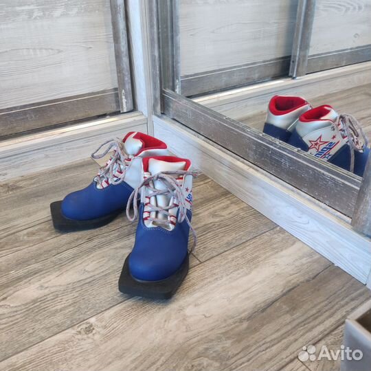 Лыжные ботинки 30 р детские