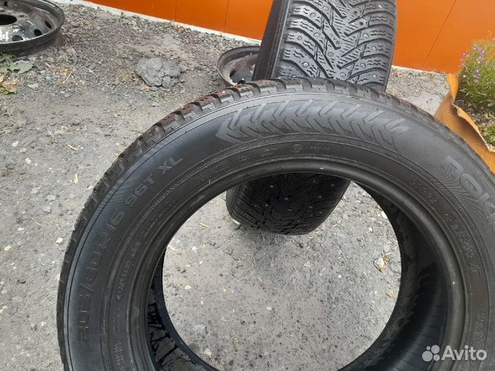 Nokian Tyres Hakkapeliitta 8 205/60 R16