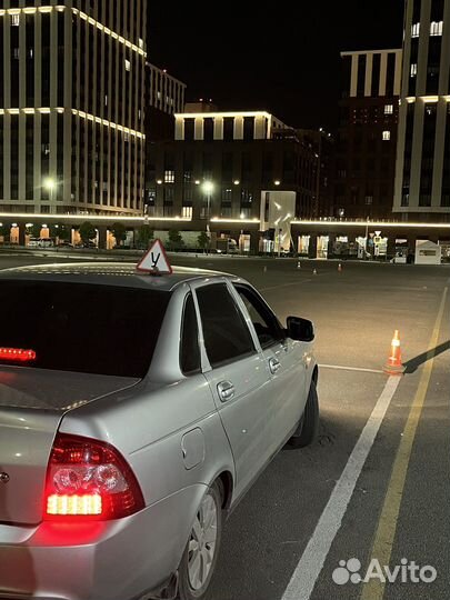 Инструктор по вождению на приоре как в гибдд