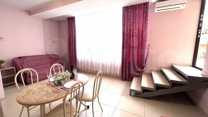 2-к. квартира, 60,5 м², 1/7 эт.