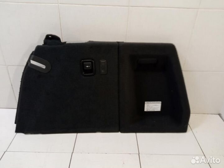 Обшивка багажника правая BMW X3 G01