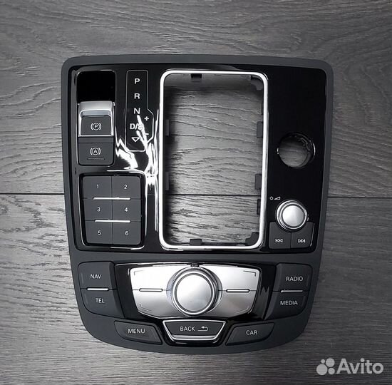 Новая панель управления мультимедией MMI Audi