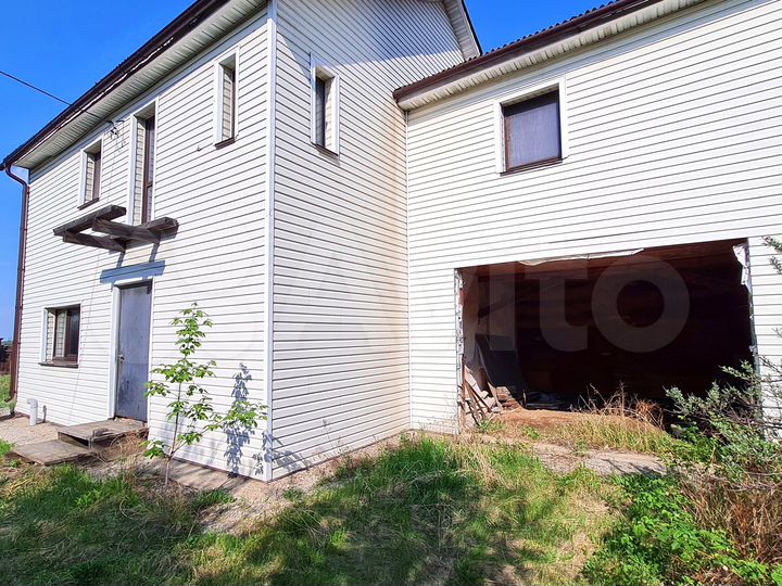 Дом 200 м² на участке 16 сот.