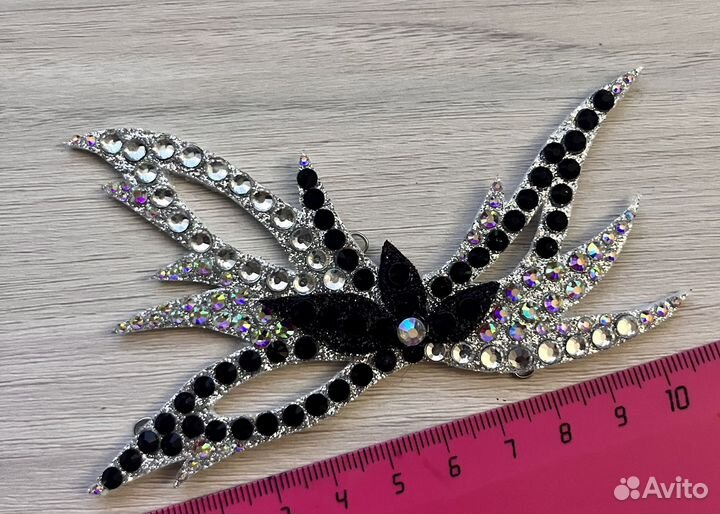 Украшение на пучок для гимнасток