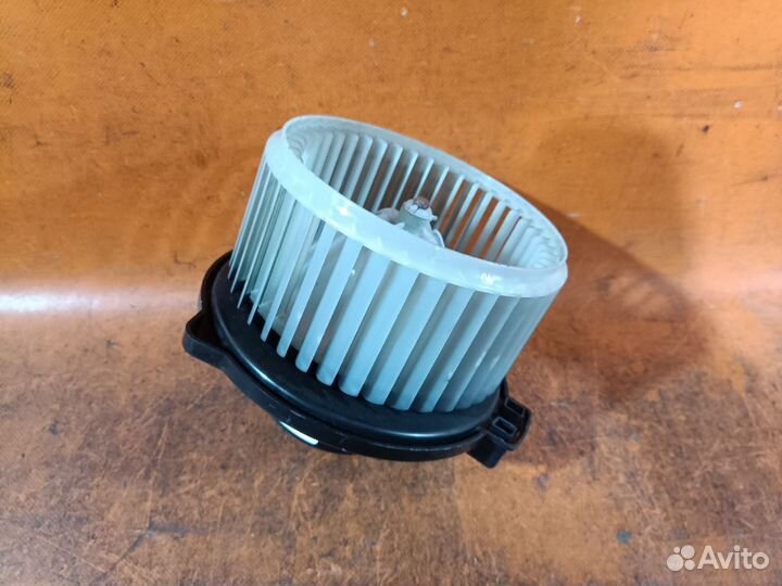 Моторчик печки Mazda Mpv LW3W