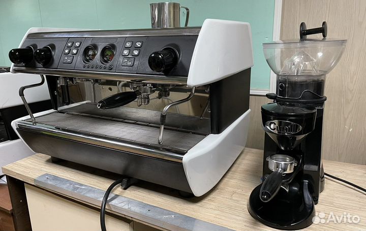 Кофемашина 2-х групная спазиале