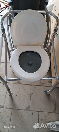 Ивалидный унитаз