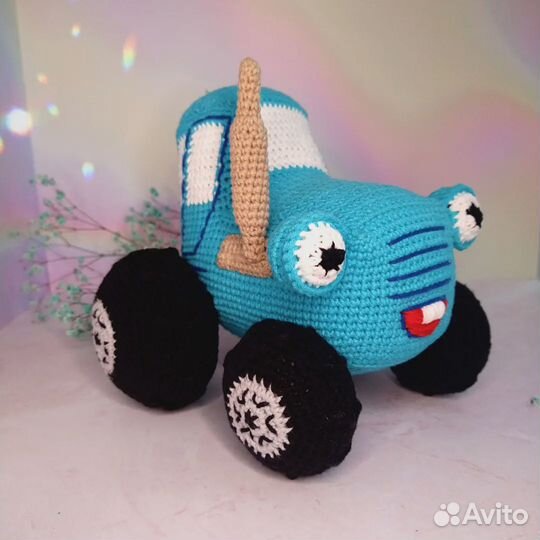 Вязаные игрушки, пледы, погремушки ручной работы