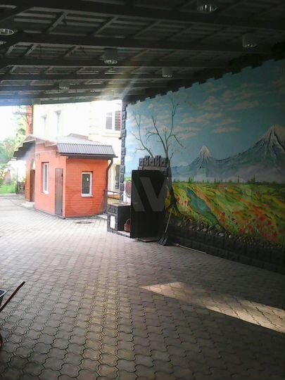 Коттедж 1239 м² на участке 29 сот.