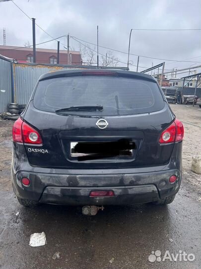 В разборе Nissan Qashqai 2008 CVT 2.0 л 4WD
