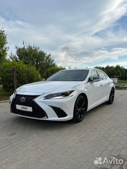 Lexus ES 2.5 CVT, 2022, 11 000 км