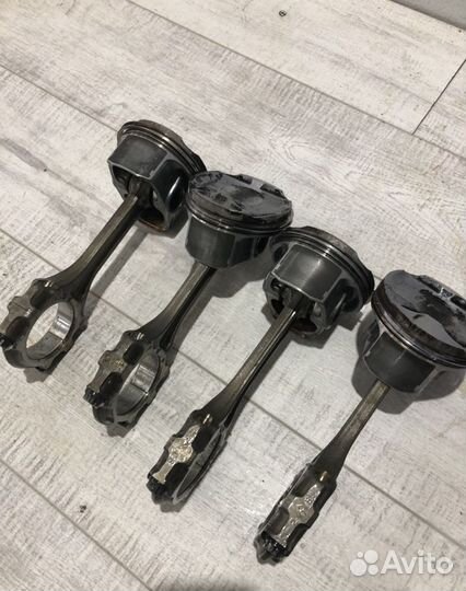 Поршень с шатуном Toyota Camry 2.5