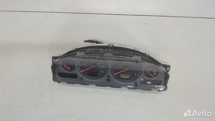 Щиток приборов Volvo S60, 2001