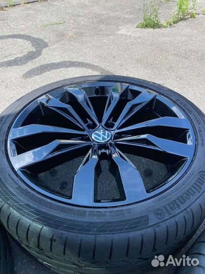 Оригинальные литые диски R20 Suzuka