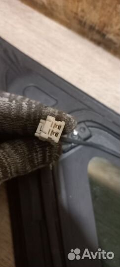 Форточка задняя правая Opel Antara 2013