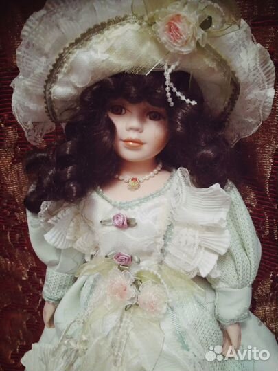 Кукла фарфоровая коллекционная (разные)