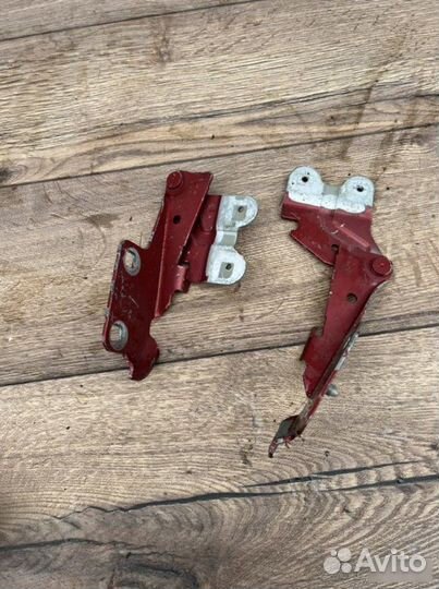 Петли капота Renault Laguna 1.6