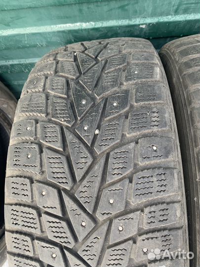 Dunlop SP Winter Ice 02 205/55 R16 94T