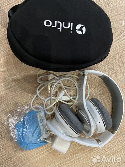 Беспроводные наушники intro hsw-501