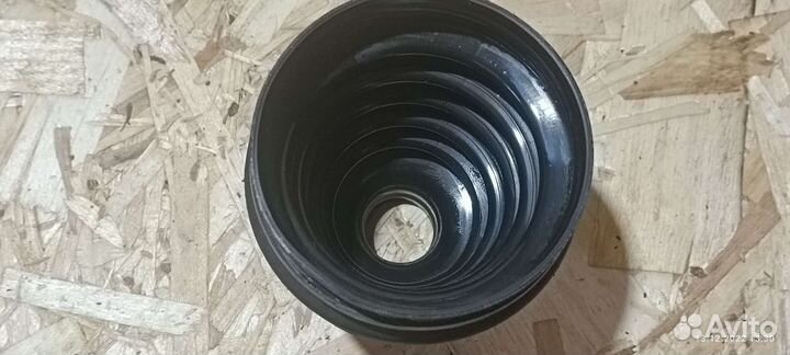 Пыльник переднего шруса наружный BRP Maverick X3