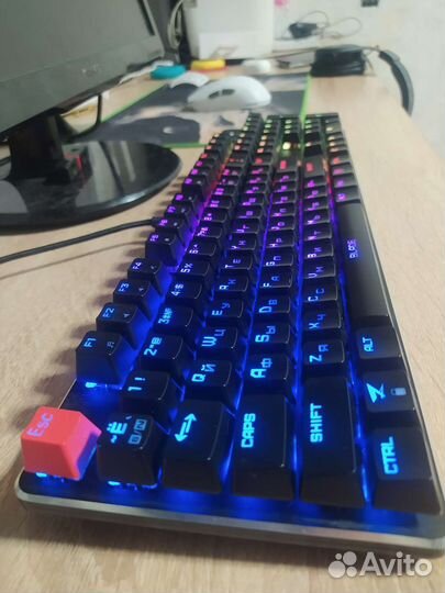 Игровая механическая клавиатура