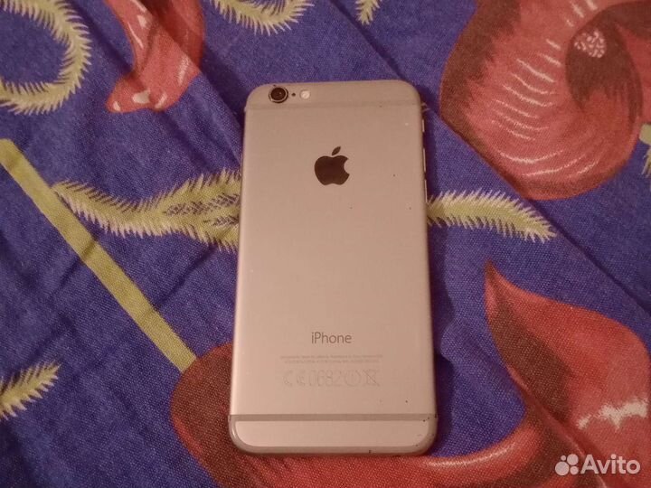 Телефон iPhone 6