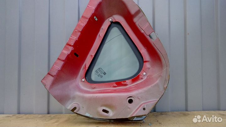 Стекло заднее правое глухое на Опель Астра Джей