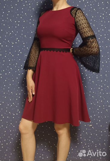 Бордовое платье